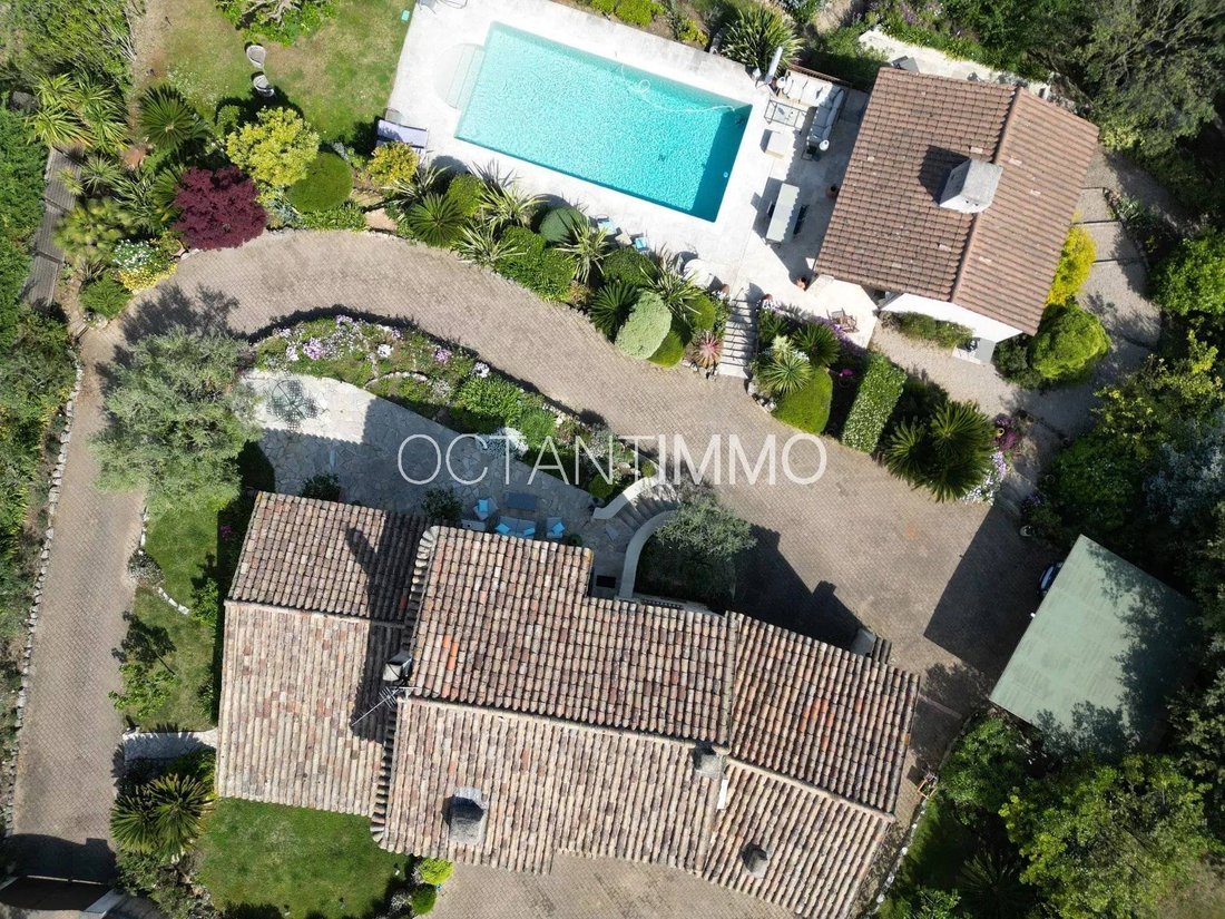 Casa en Valbonne, Provenza-Alpes-Costa Azul, Francia 3 - 18335690