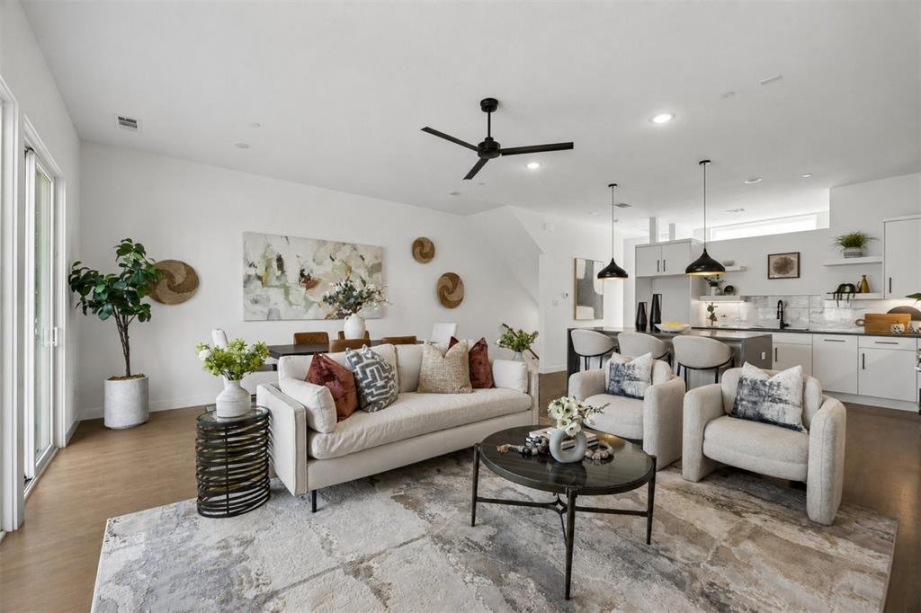 Condo in Dallas, Texas, United States 2 - 18649656