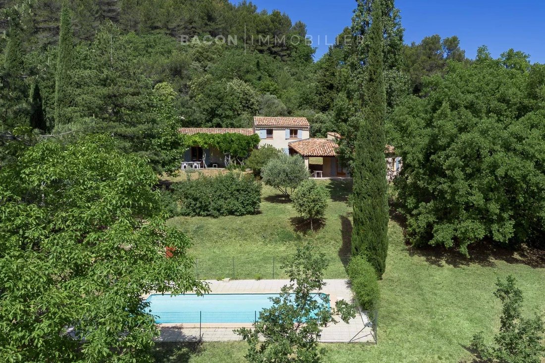 House in Ménerbes, Provence-Alpes-Côte d'Azur, France 1 - 17953104