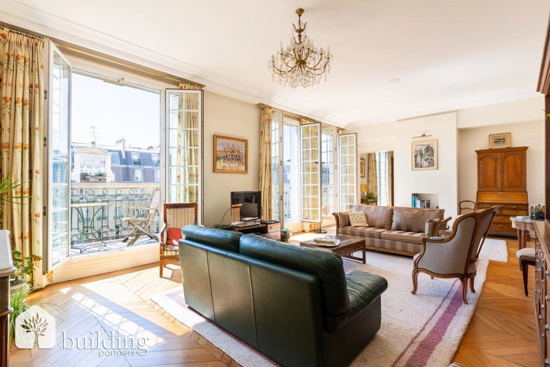 Apartment in La Fourche-Guy Môquet, Paris 17e Arrondissement, Paris 3 - 18649399