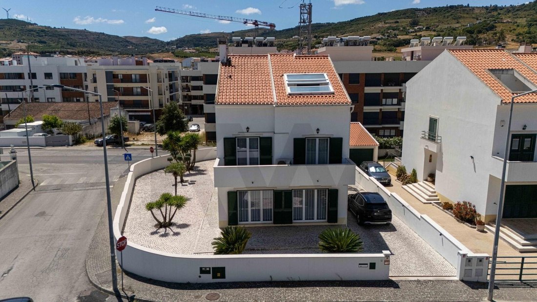 Townhouse in Arruda dos Vinhos, Lisbon, Portugal 1 - 18648831