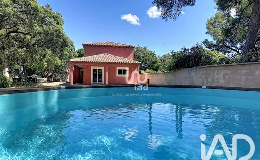 House in Plaine de Courouche, Martigues, France 1