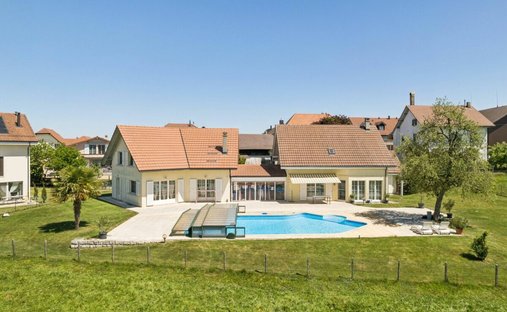 Villa in Suchy, Vaud, Switzerland 1