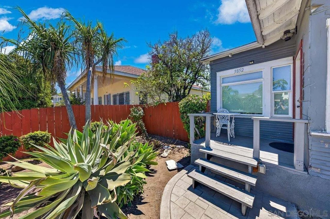 San Diego, California, United States 5 - 18649575
