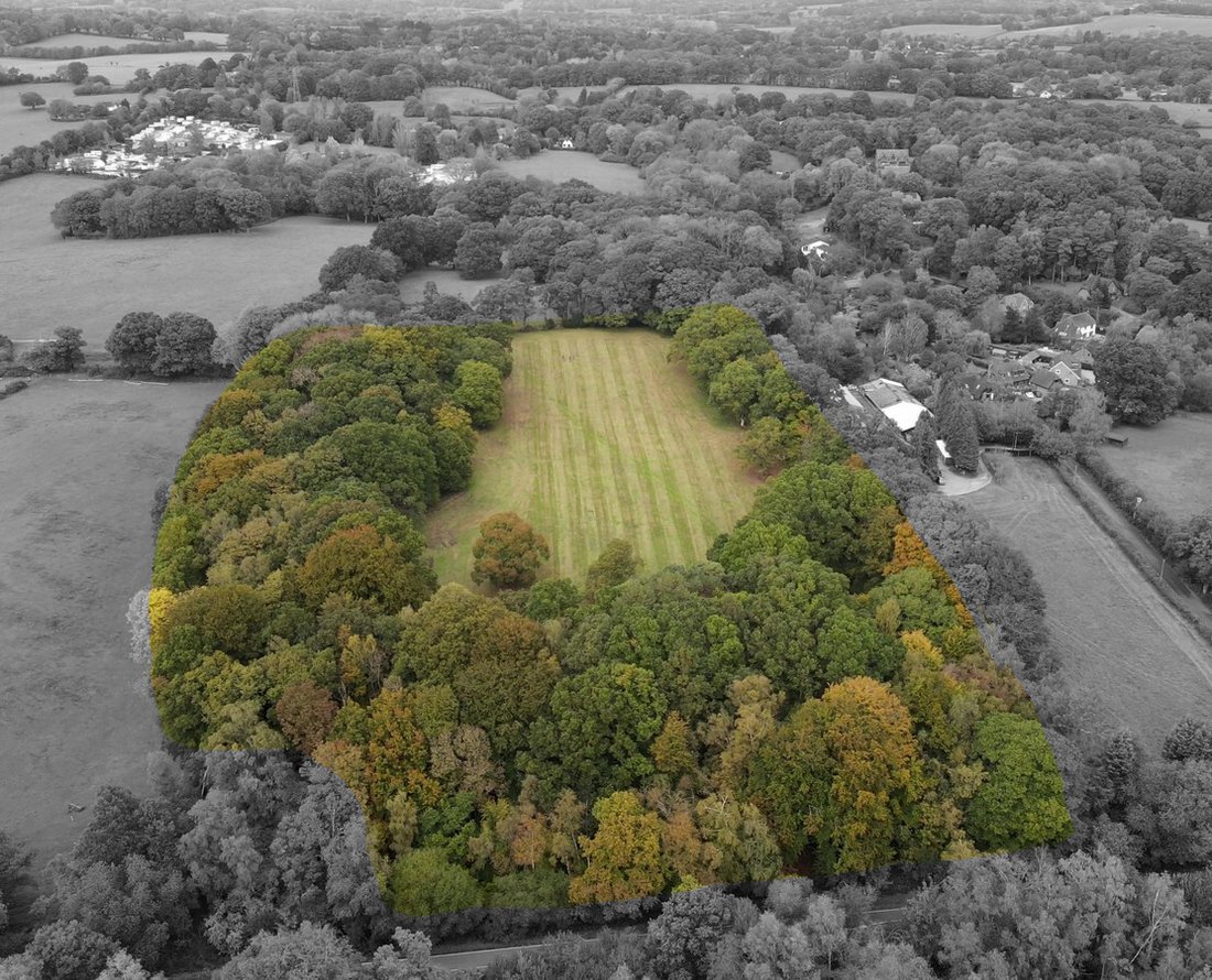 Land in Sherfield English, England 1 - 18649634