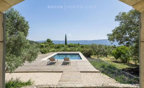 Estate in Gordes, Provence-Alpes-Côte d'Azur, France 1