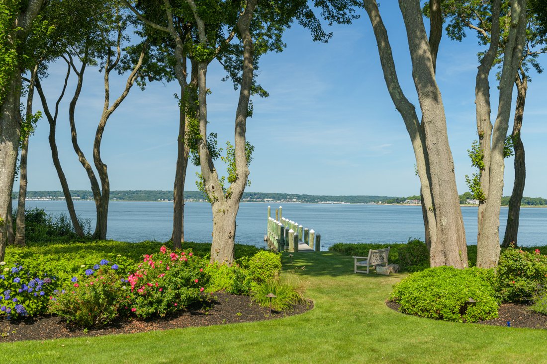 Warwick, Rhode Island, United States 3 - 18649693