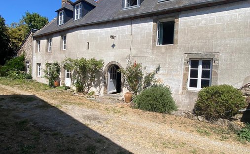 Haus in Saint-Suliac, Bretagne, Frankreich 1