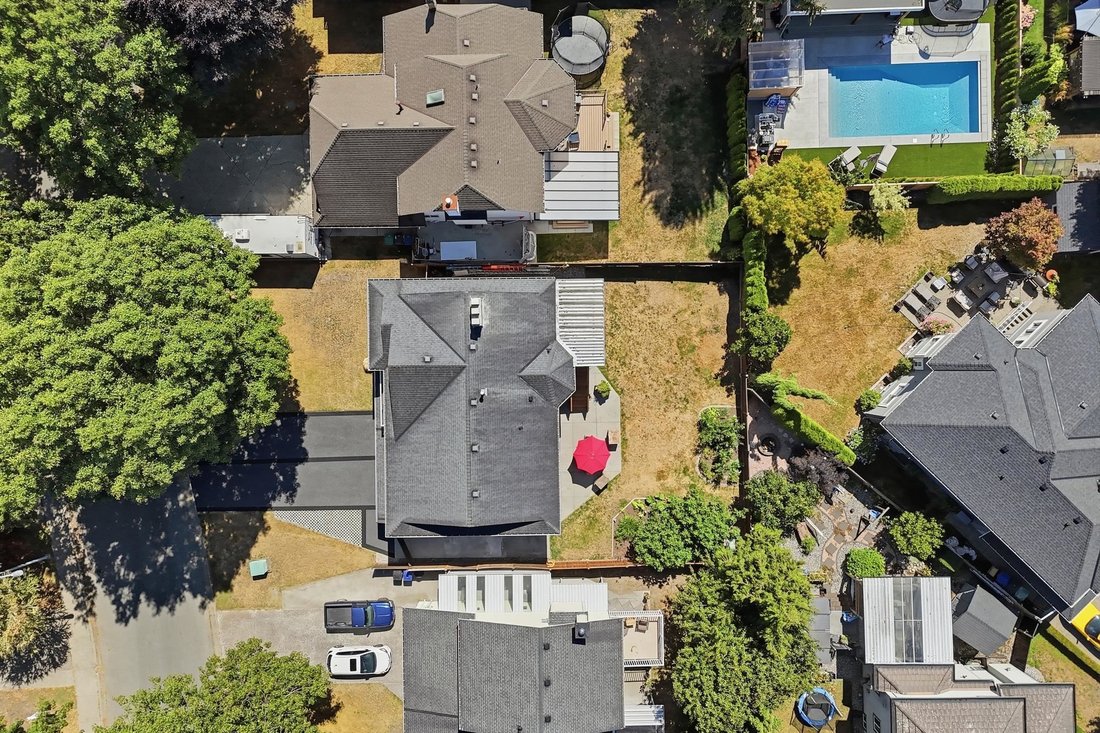 House in Surrey, British Columbia, Canada 5 - 18649884