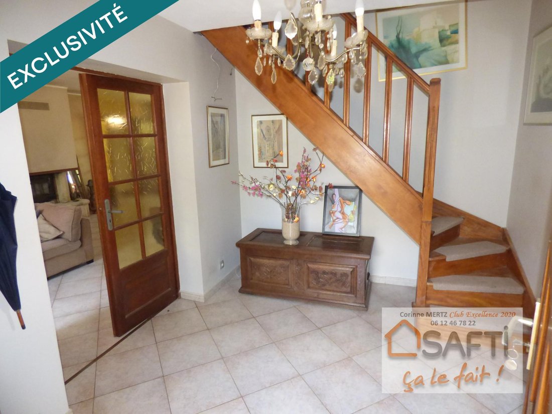 House in Dampierre-en-Yvelines, Ile-de-France, France 3 - 18650380