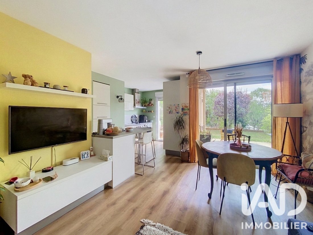 Apartamento en Centre-Bourg, Saint-Genis-Laval, Francia 1 - 18540758
