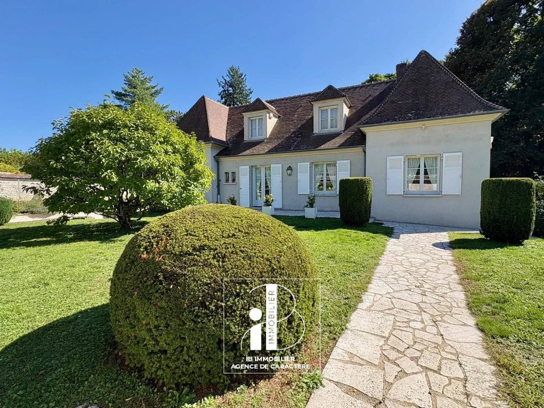 House in Bourron-Marlotte, Ile-de-France, France 1 - 16327677