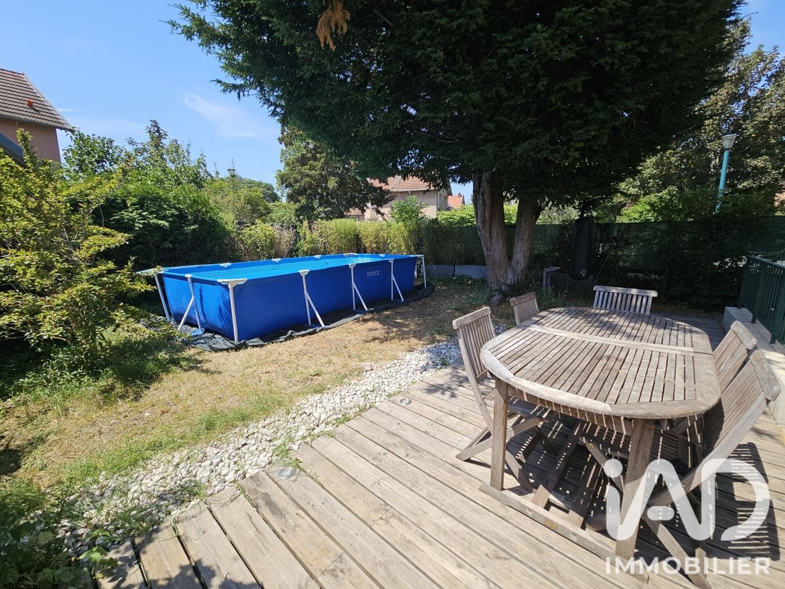 House in Gennevilliers, Ile-de-France, France 2 - 18650531