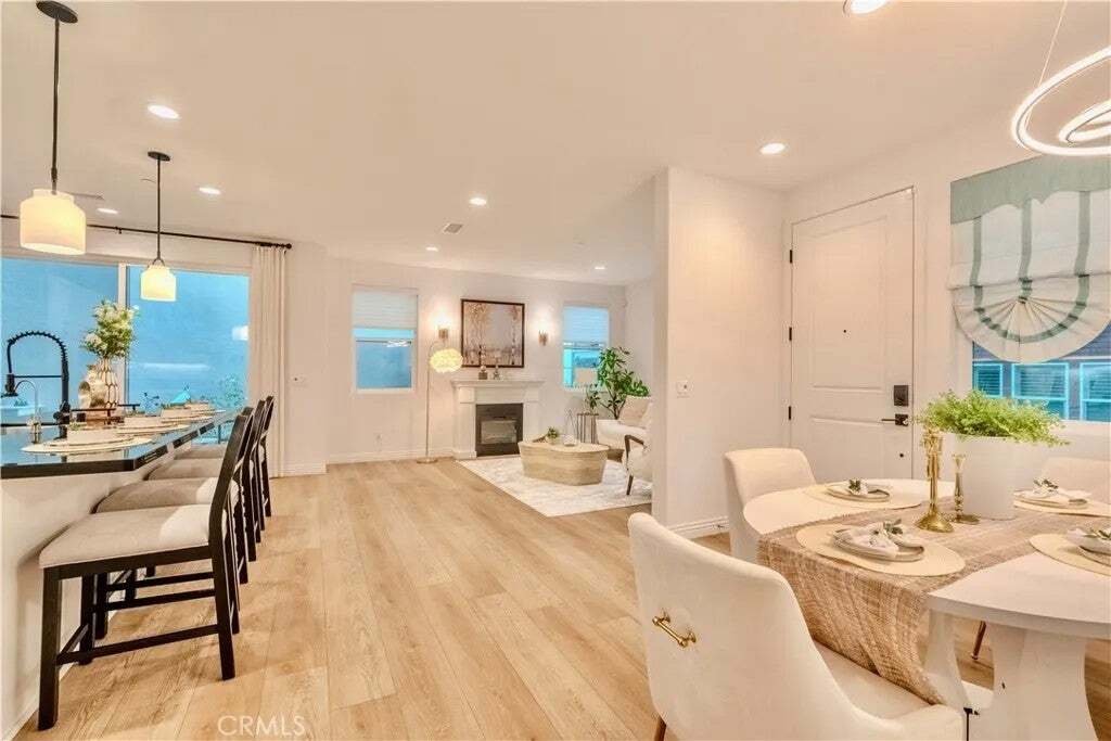 Condo in Irvine, California, United States 5 - 18649528