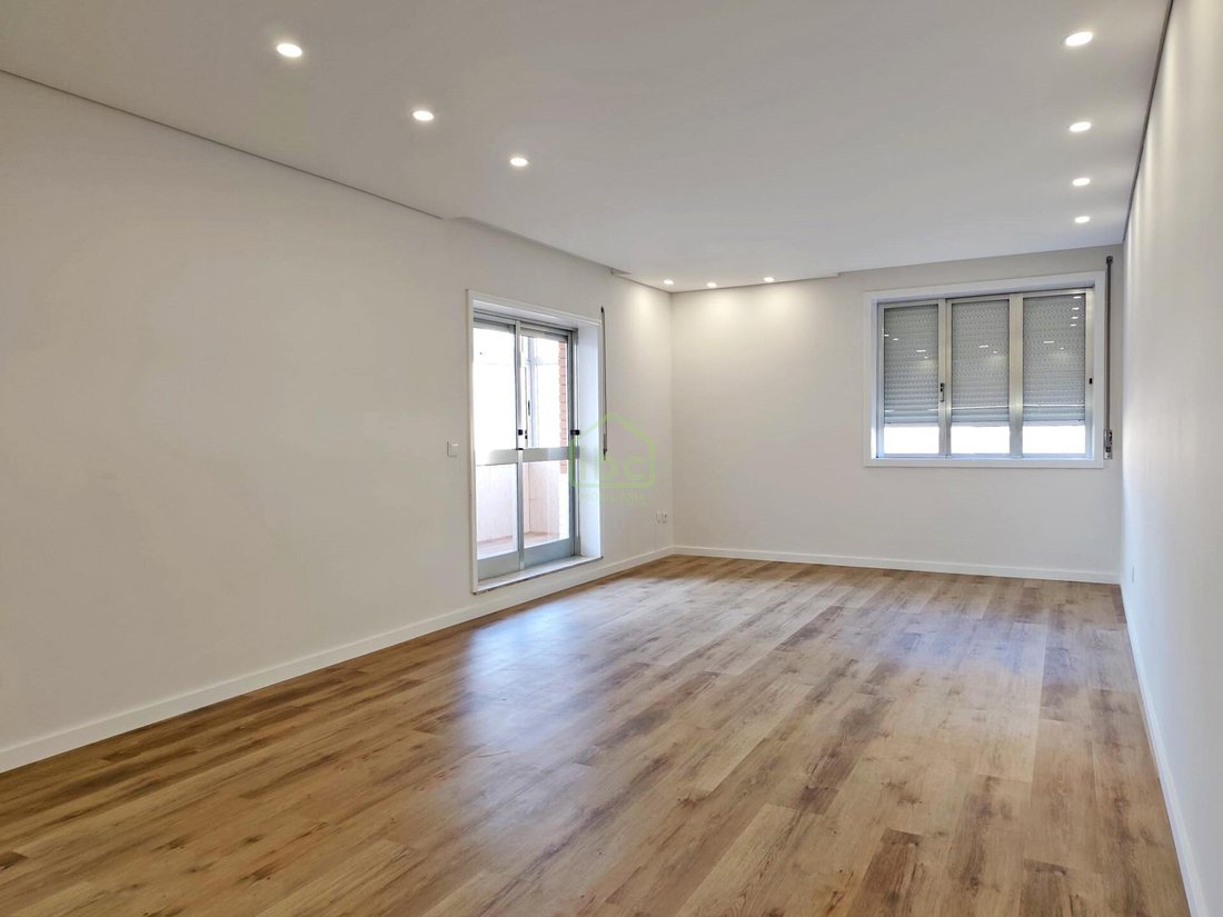 Apartment in Povoa de Varzim, Beiriz e Argivai, Porto District, Portugal 5 - 18649952