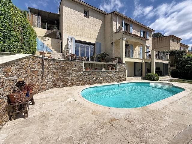 House in Tourrette-Levens, Provence-Alpes-Côte d'Azur, France 3 - 17748799