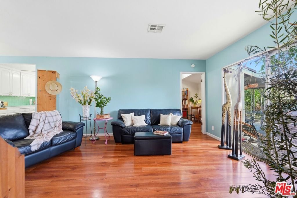 House in Los Angeles, California, United States 4 - 18649018