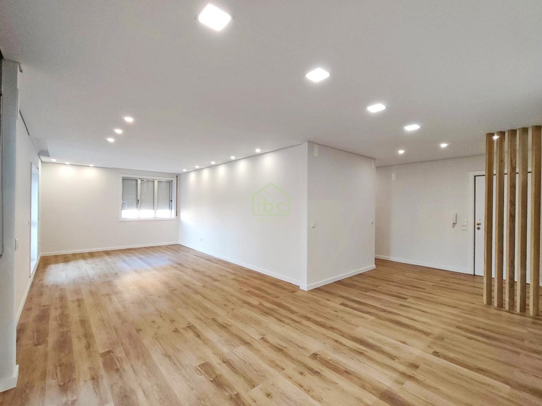 Apartment in Povoa de Varzim, Beiriz e Argivai, Porto District, Portugal 3 - 18649952