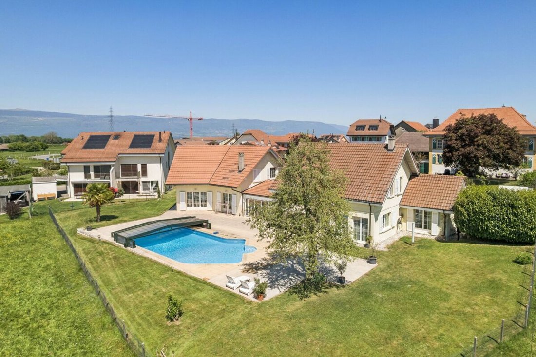 Villa in Suchy, Vaud, Switzerland 3 - 18648824