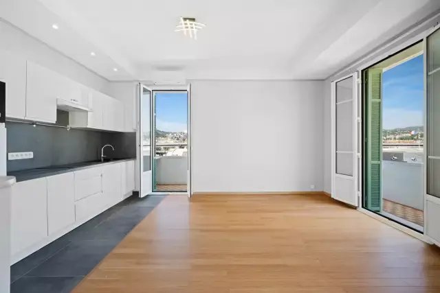 Appartement à Nice, Provence-Alpes-Côte d'Azur, France 4 - 16333864