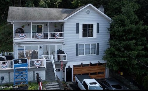 House in Harveys Lake, Pennsylvania, United States 1