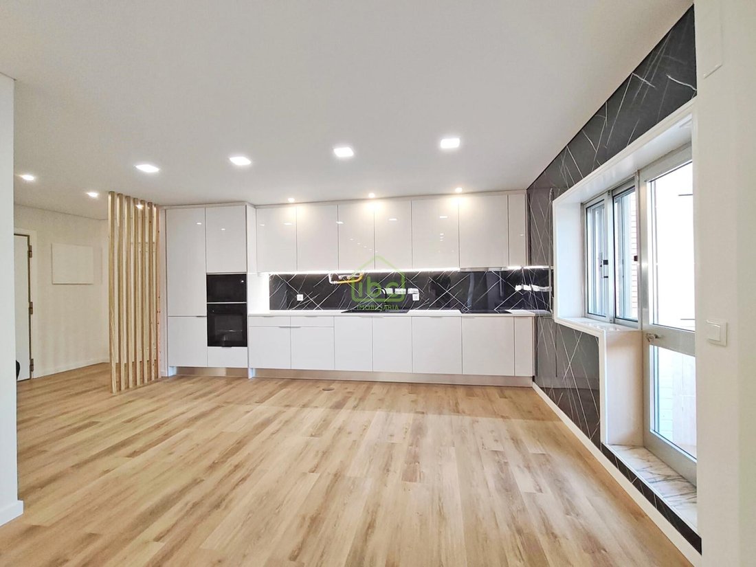 Apartment in Povoa de Varzim, Beiriz e Argivai, Porto District, Portugal 2 - 18649952