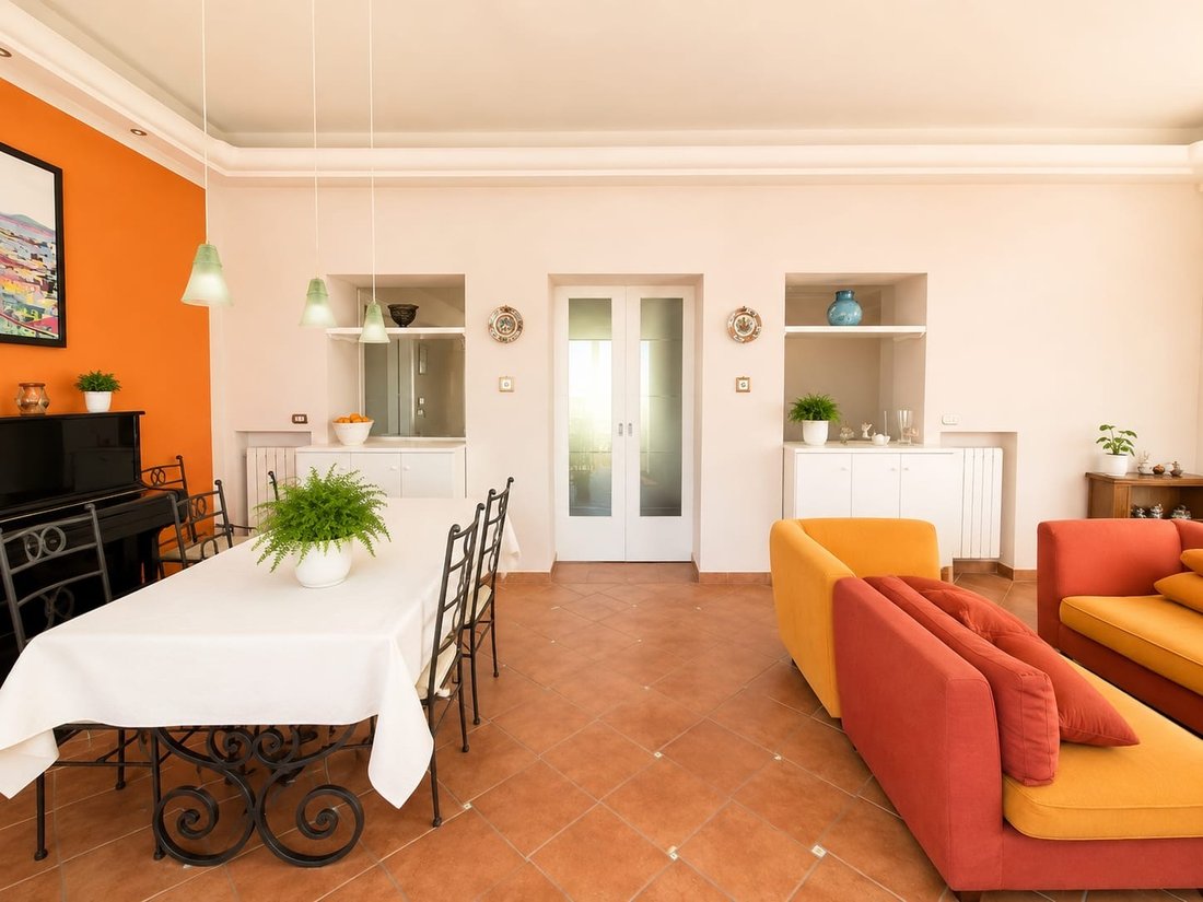 Apartment in Naples, Campania, Italy 5 - 18648983