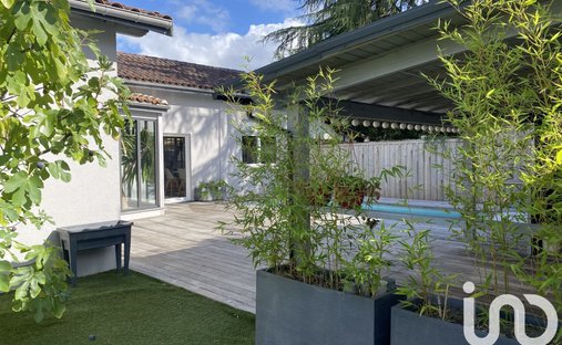 House in L'Alouette-Hôpital Xavier Amozan, Pessac, France 1
