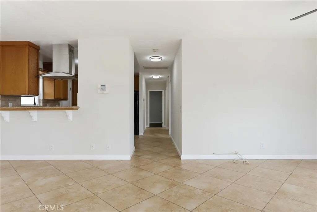 Los Angeles, California, United States 2 - 18649532