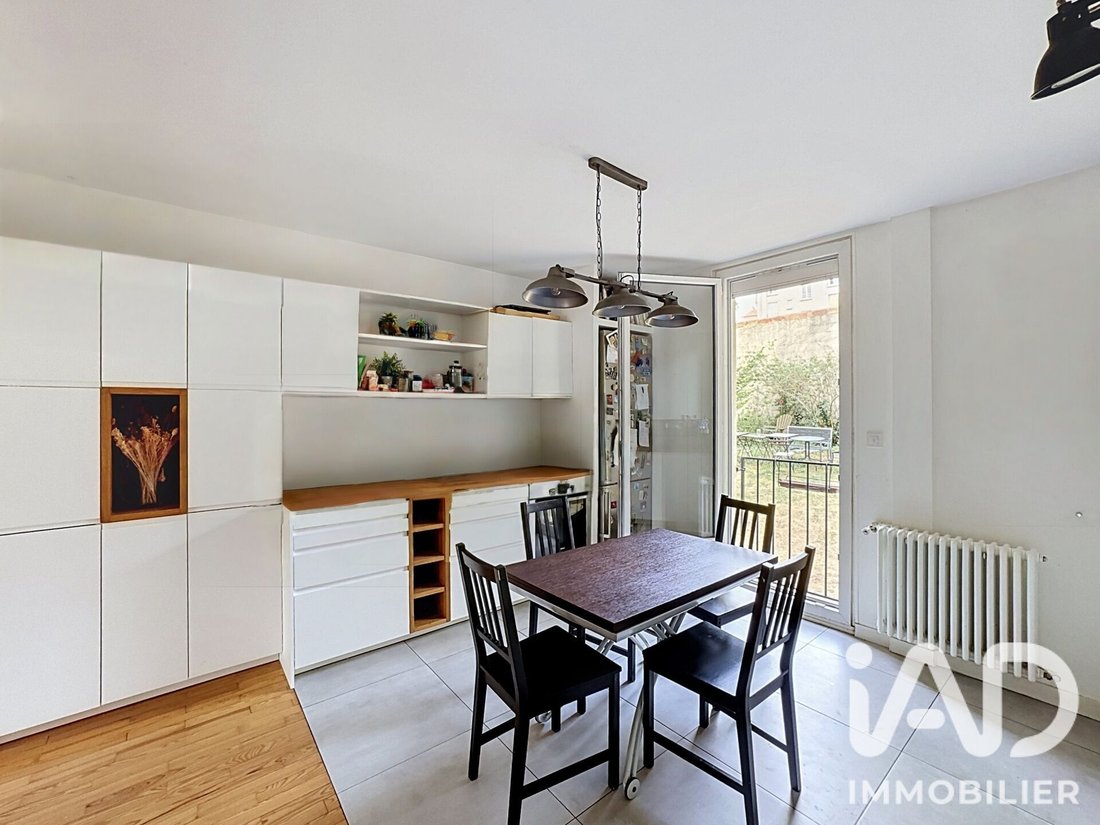 Apartment in Arrondissement of Bobigny, Ile-de-France, France 4 - 18650535