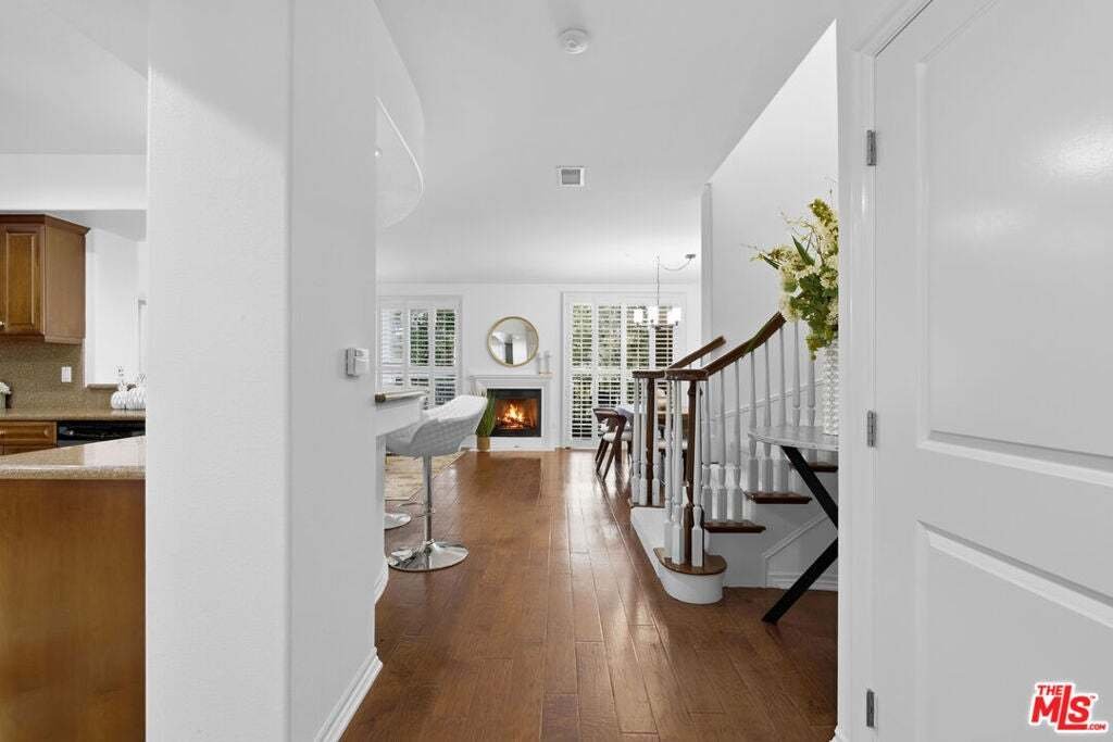 Condo in Los Angeles, California, United States 4 - 18649022