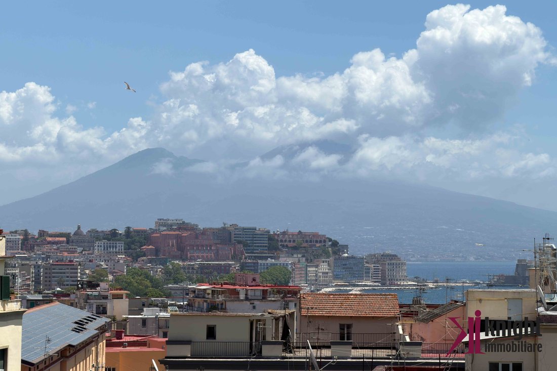 Apartment in Naples, Campania, Italy 1 - 18127635