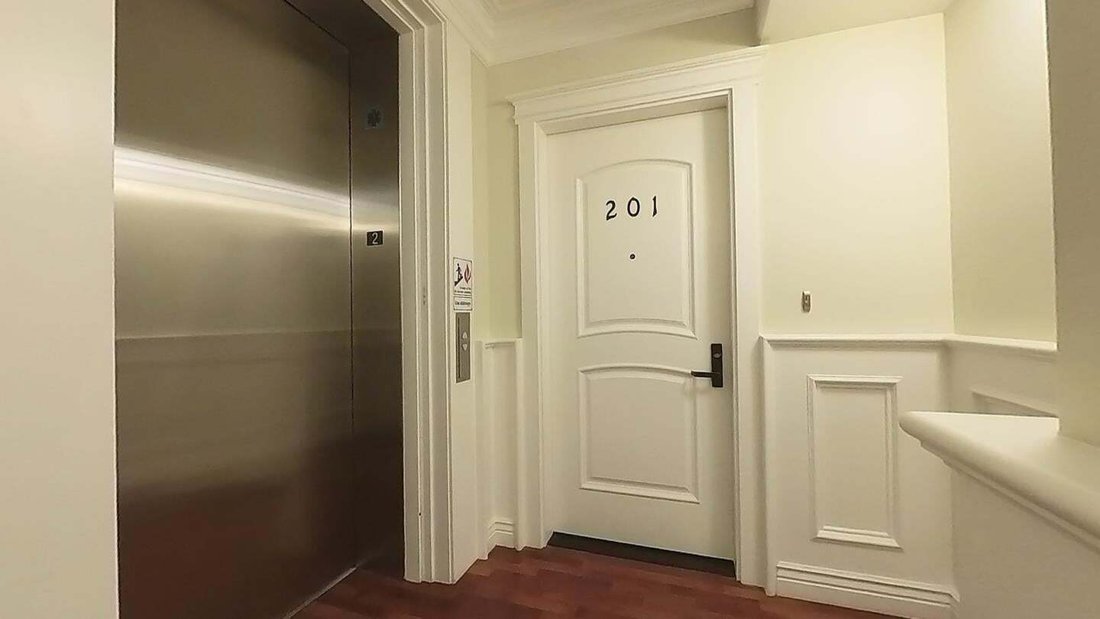 Condo in Burlingame, California, United States 2 - 18648895