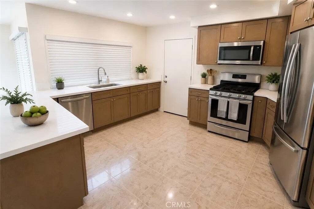 House in Tustin, California, United States 3 - 18649572