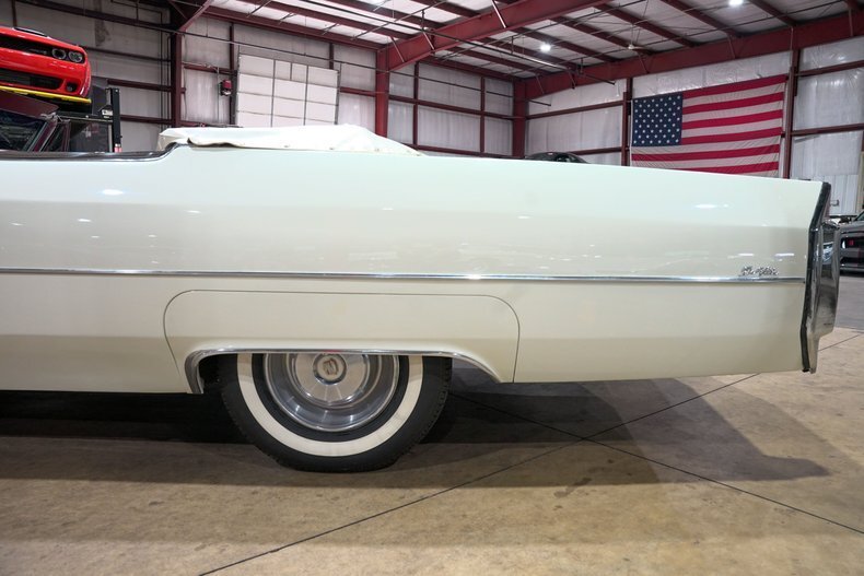 Cabriolet in Grand Rapids, United States 5 - 18649700