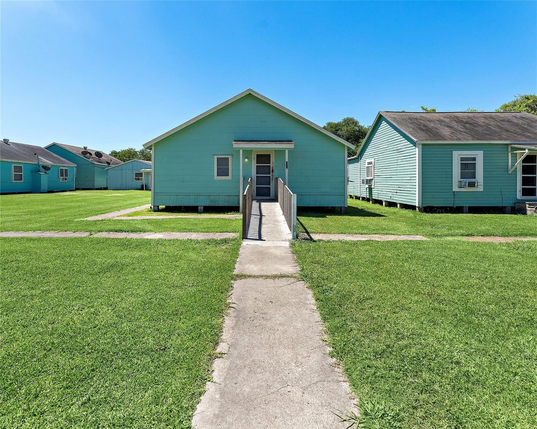 Texas City, Texas, United States 1 - 18649501