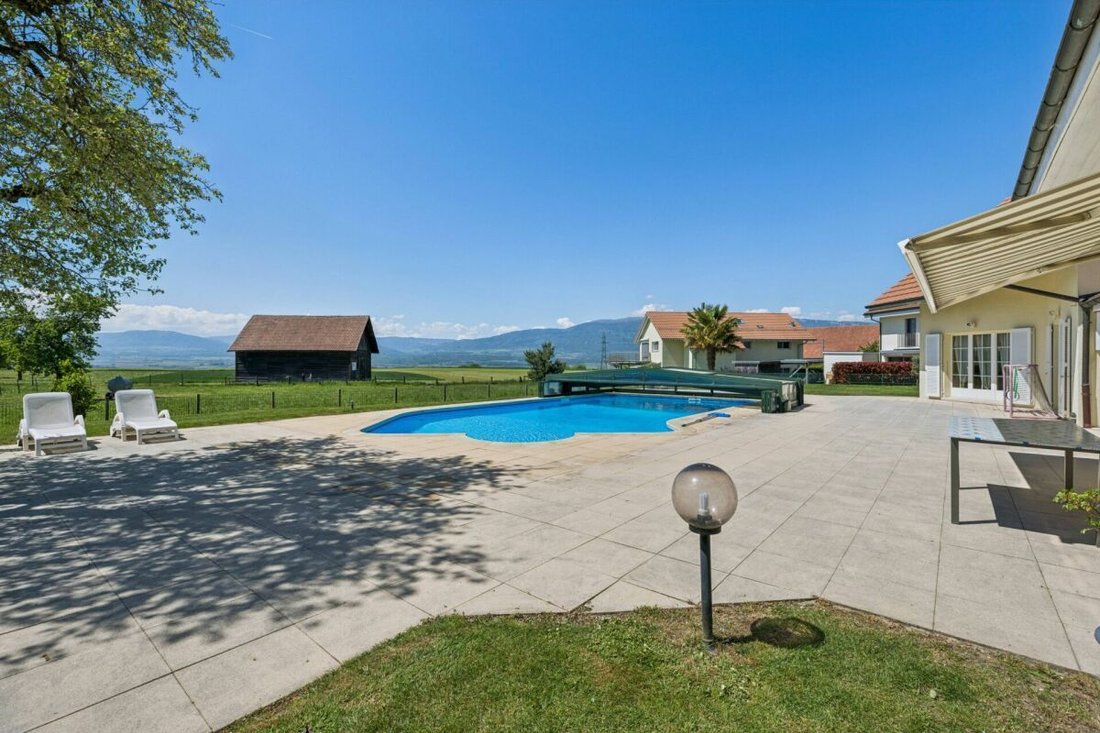 Villa in Suchy, Vaud, Switzerland 4 - 18648824