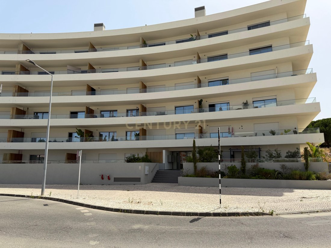 Apartment in Seixal, Arrentela e Aldeia de Paio Pires, Setubal, Portugal 1 - 18649896