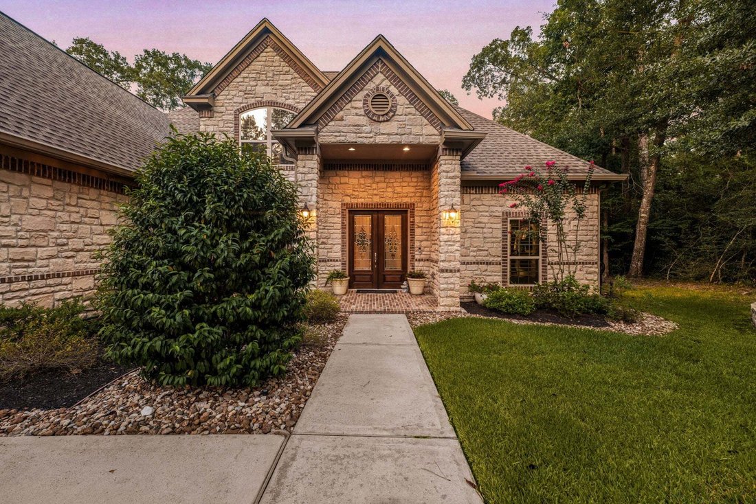 House in Conroe, Texas, United States 5 - 18648664
