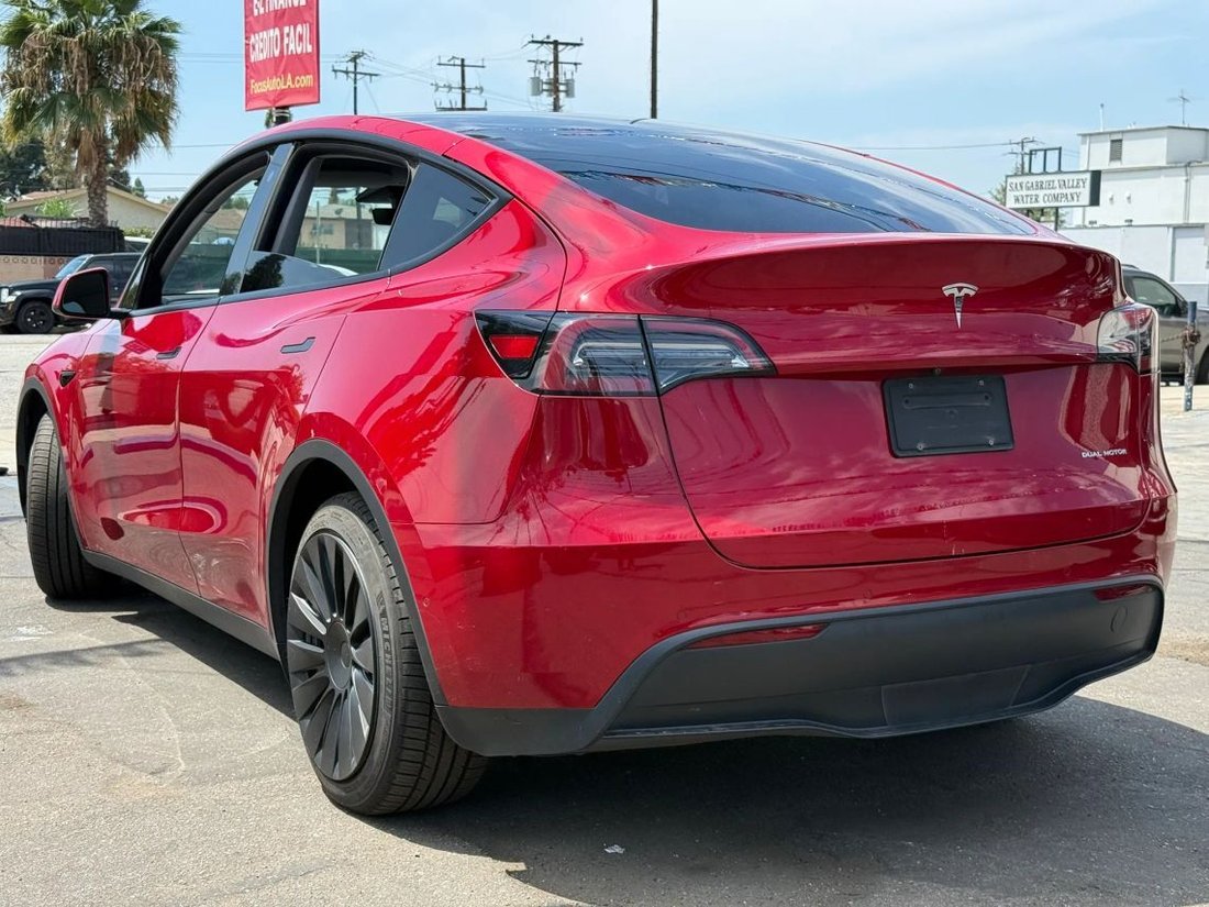 Suv in El Monte, CA, United States 3 - 18650214