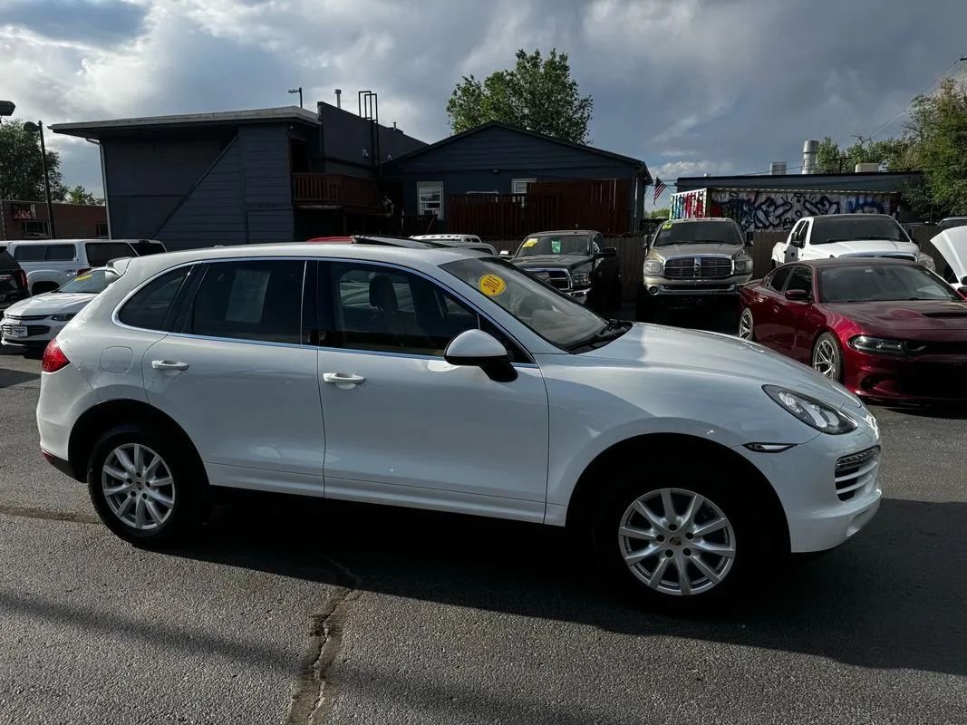 Suv in Englewood, CO, United States 3 - 18650217