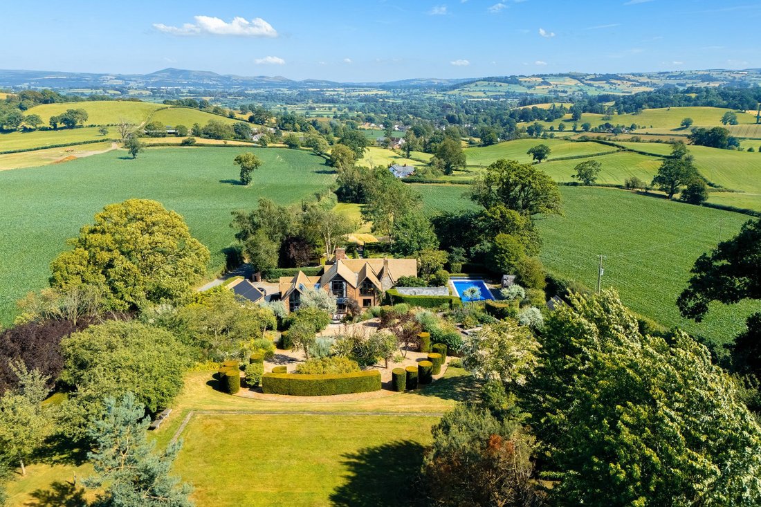 House in Berriew, Wales 5 - 18650314