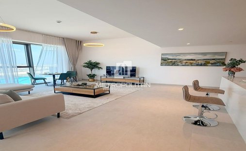 Wohnung in Al-Mina, Dubai, Vereinigte Arabische Emirate 1