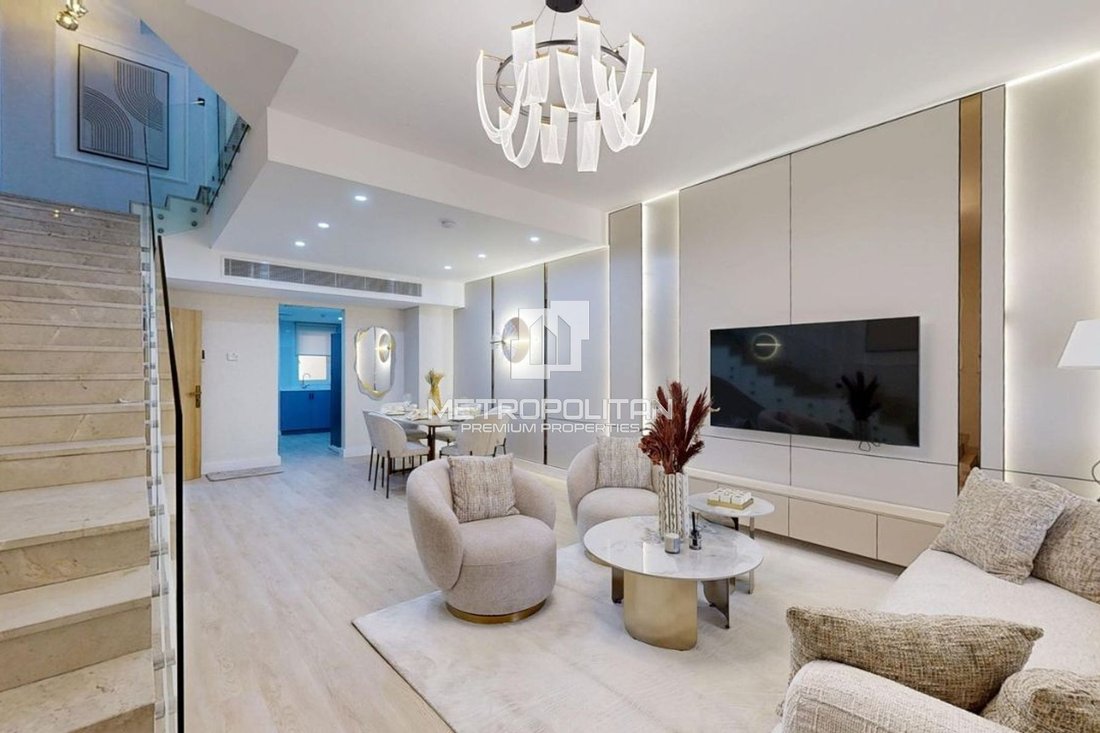 Townhouse in JVC / Jumeirah Village Circle, Dubai, United Arab Emirates 3 - 18650251