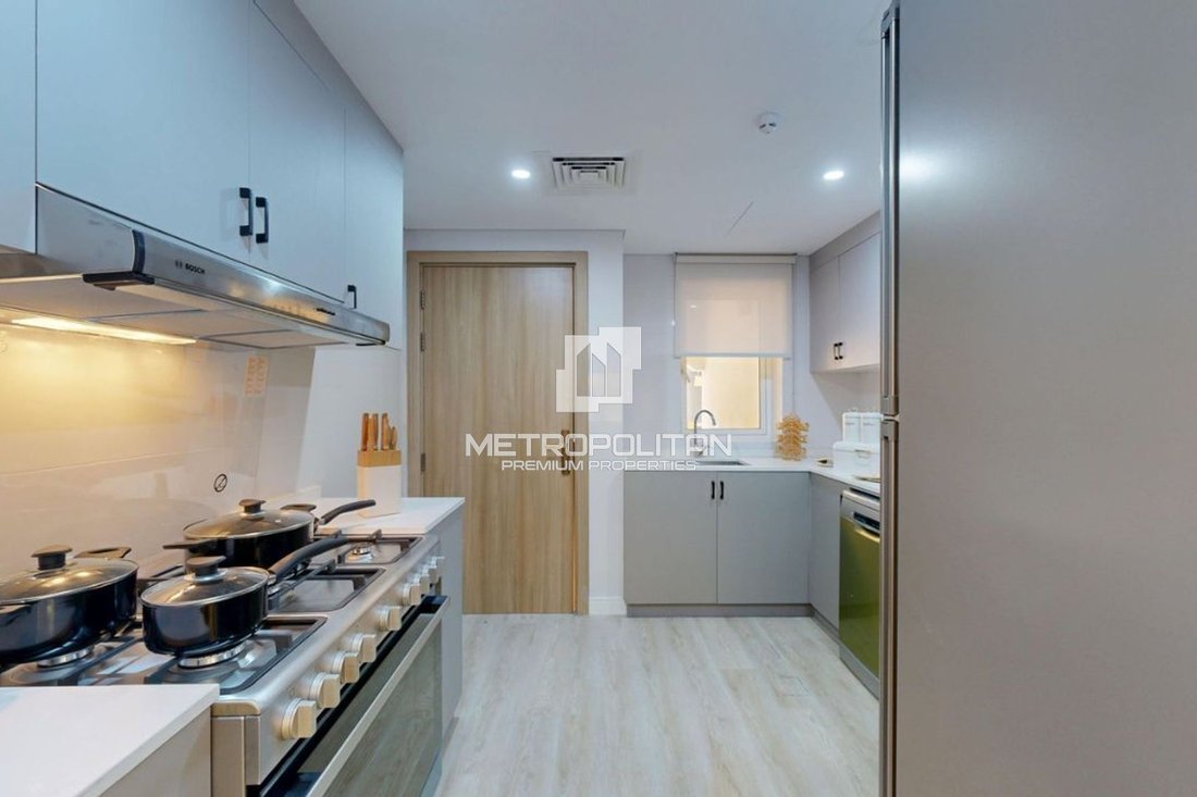 Townhouse in JVC / Jumeirah Village Circle, Dubai, United Arab Emirates 5 - 18650251