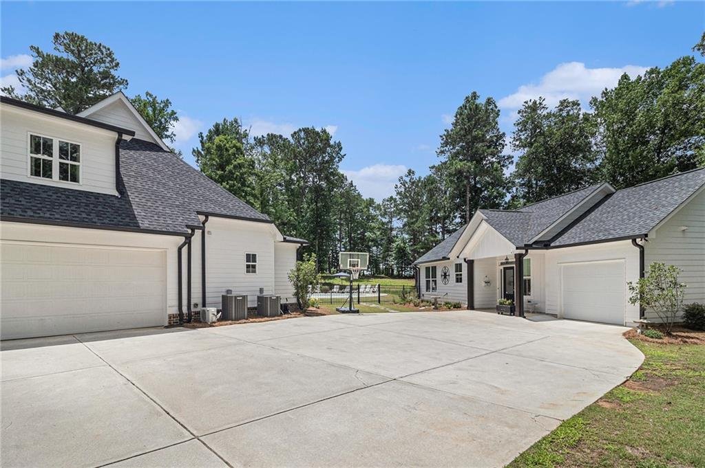 House in Monroe, Georgia, United States 3 - 18650241