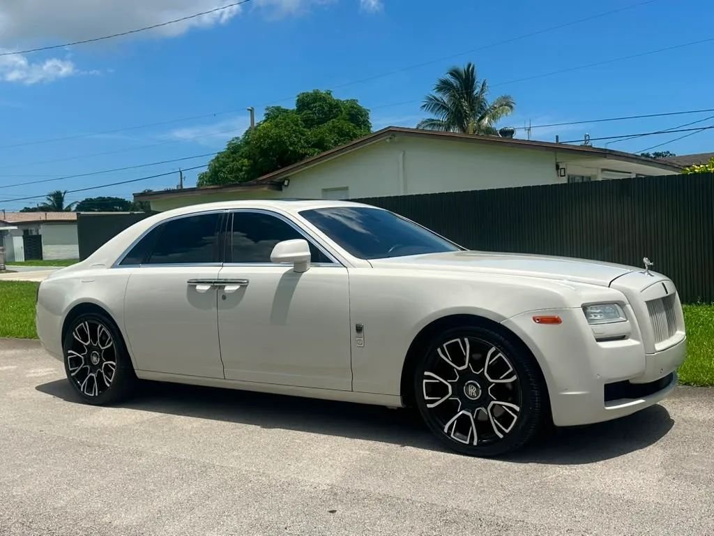 Sedan in West Park, FL, United States 1 - 18650113