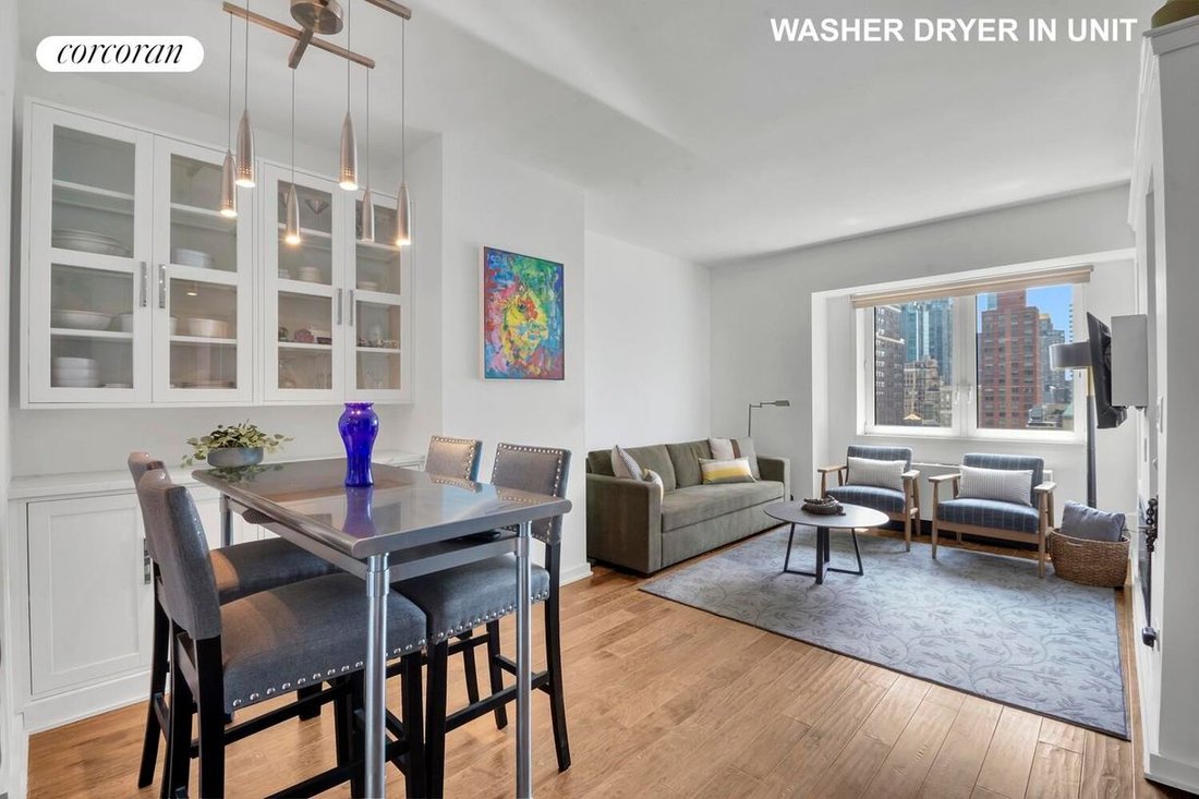 Condo in New York, New York, United States 1 - 18190189