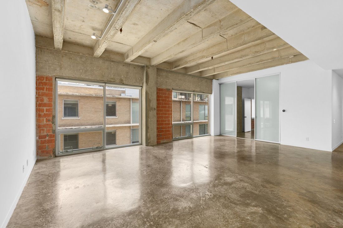 Condo in San Antonio, Texas, United States 3 - 18650480