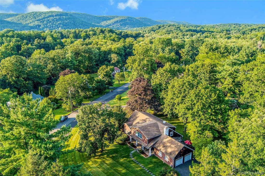 House in Montebello, New York, United States 2 - 18650471